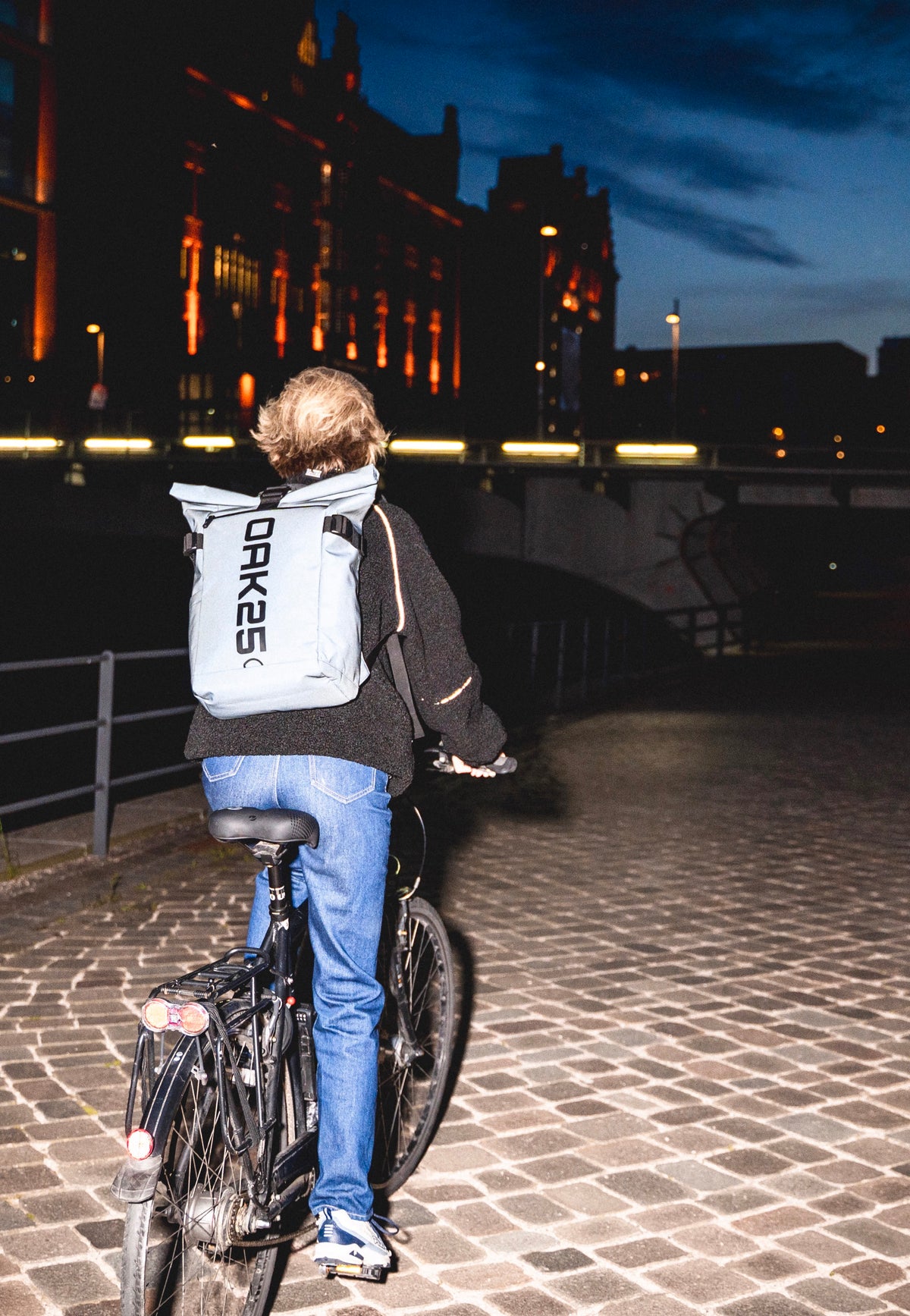 OAK25 LumoSense Rolltop Lite Black Rolltop Rucksack