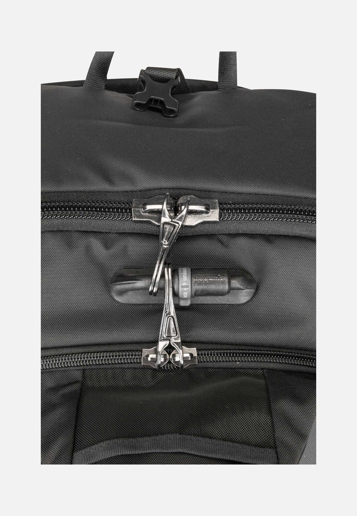 Pacsafe EXP45 Carry-On Travel Black Reiserucksack