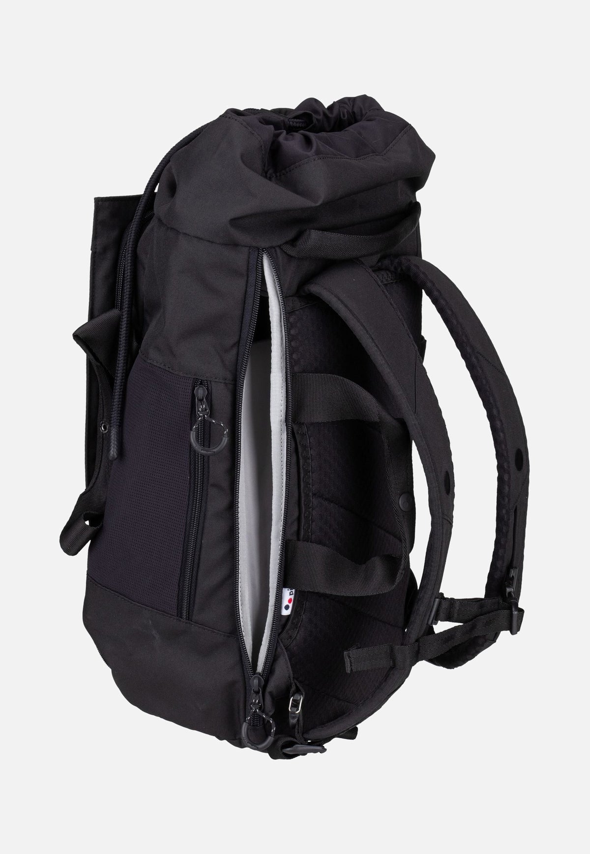 pinqponq Blok Medium Rooted Black Reiserucksack