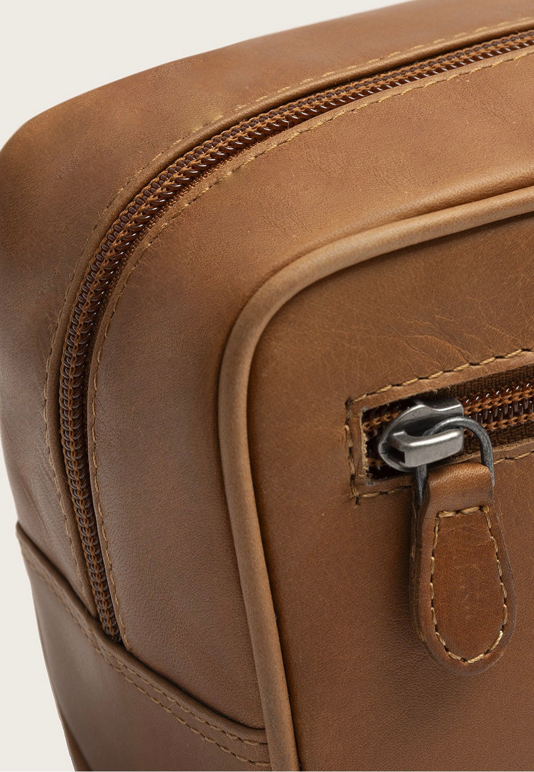 The Chesterfield Brand Tavira 0636 Cognac Kulturbeutel