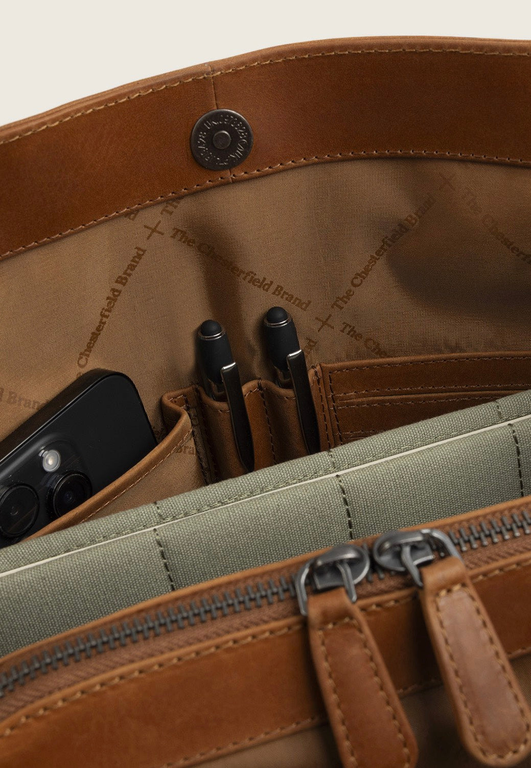 The Chesterfield Brand Lioren 1450 Cognac Schultertasche