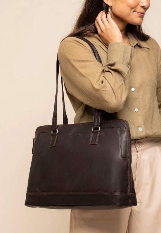 The Chesterfield Brand Isara 1110 Brown Schultertasche
