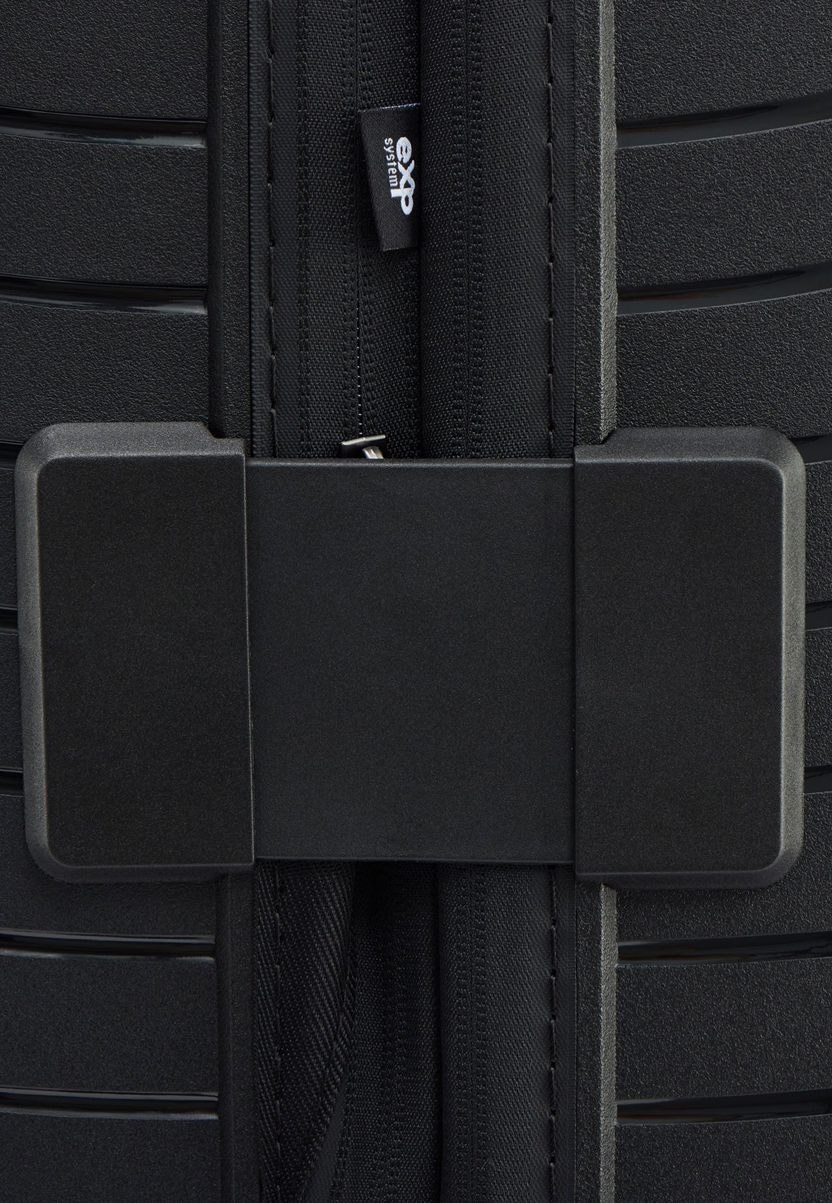 Stratic Novium ML Trolley S Black Koffer