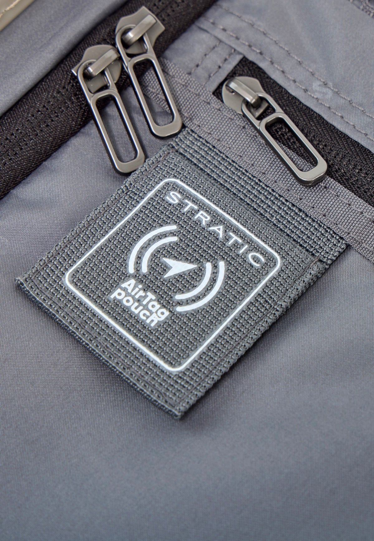 Stratic Phoenix SL Trolley L Black Koffer
