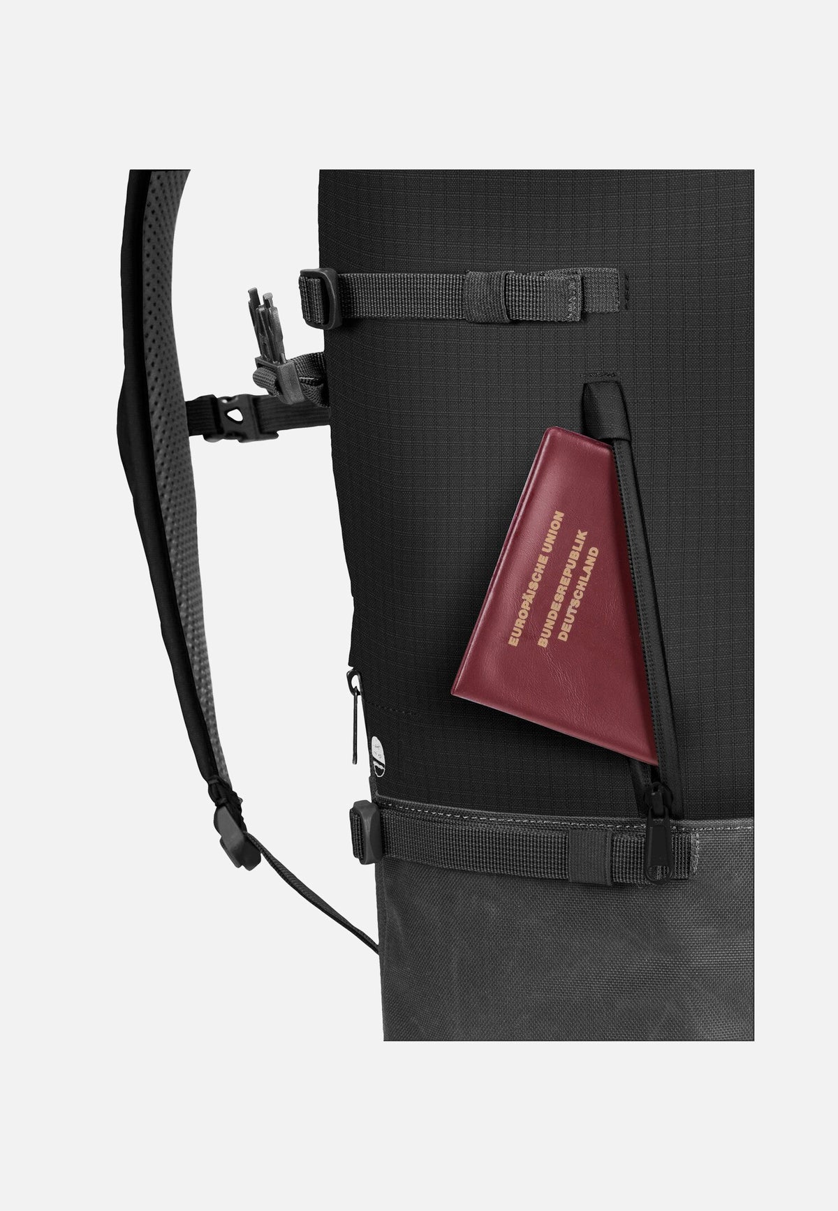 Vaude CityGo 23 II Black Rolltop Rucksack